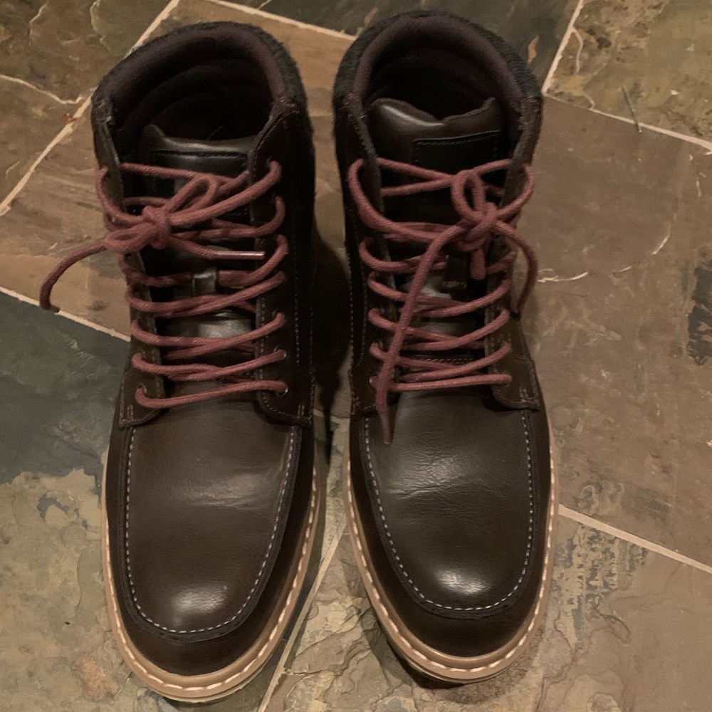 Men Sonoma boots Great condition